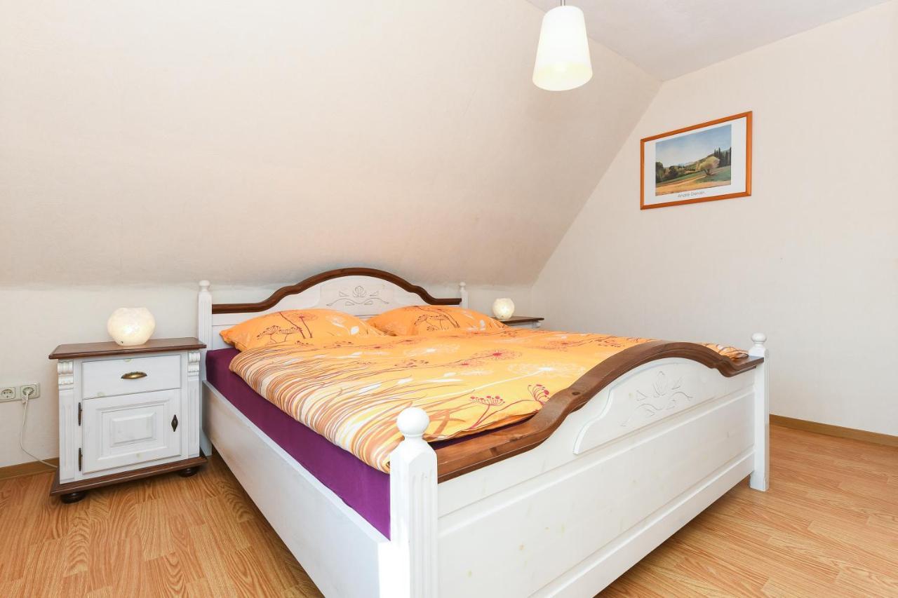 Ferienwohnung Im Haus Weinstock Esens Kültér fotó