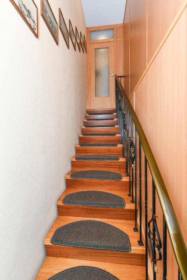Ferienwohnung Im Haus Weinstock Esens Kültér fotó